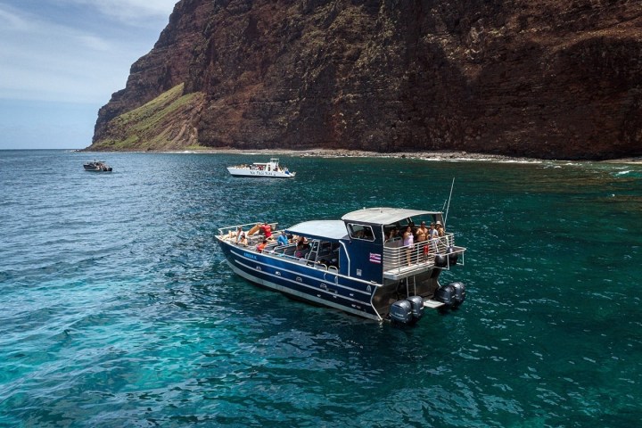 a small boat in a body of water